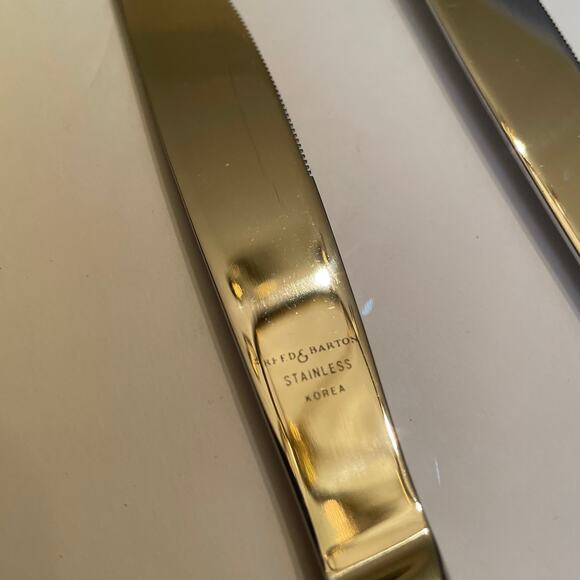 Vintage Lot of 2 REED and BARTON Fanfare Gold Modern Solid Knife 1996 18/8 - Picture 5 of 6